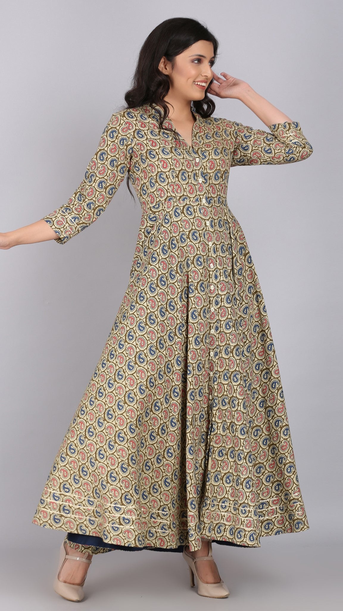 Green Ethnic Maxi Gown with Embbellished Belt – Indi Ethnics